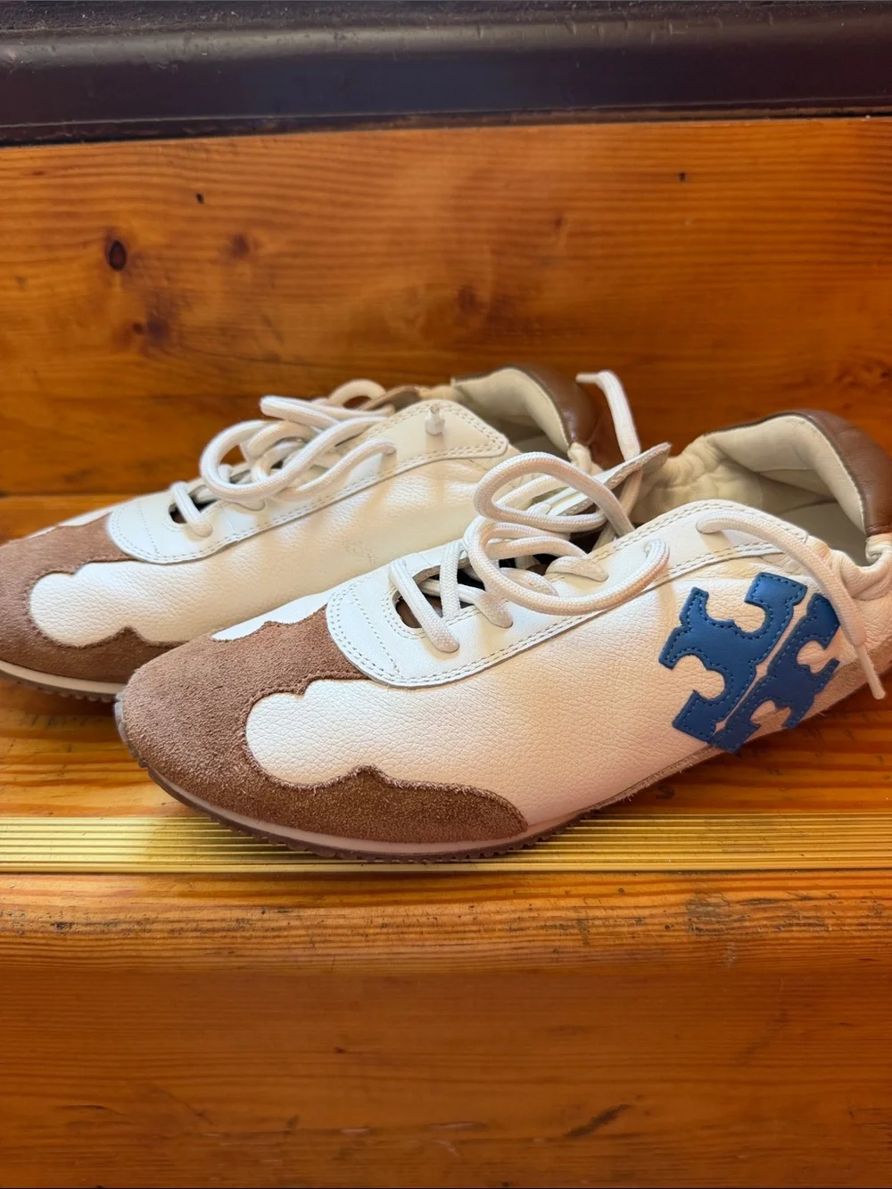 Tory Burch White & Tan Leather + Suede Sneakers — Fits Like 8 / Marked 9M